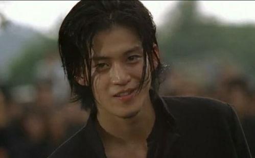 小栗旬爆料人有哪些视频,揭秘爆料人背后的精彩视频故事